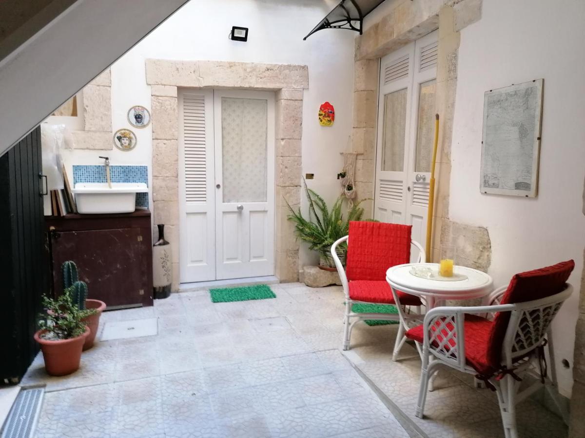 Il Cortiletto Di Via Minniti Syracuse Exterior foto