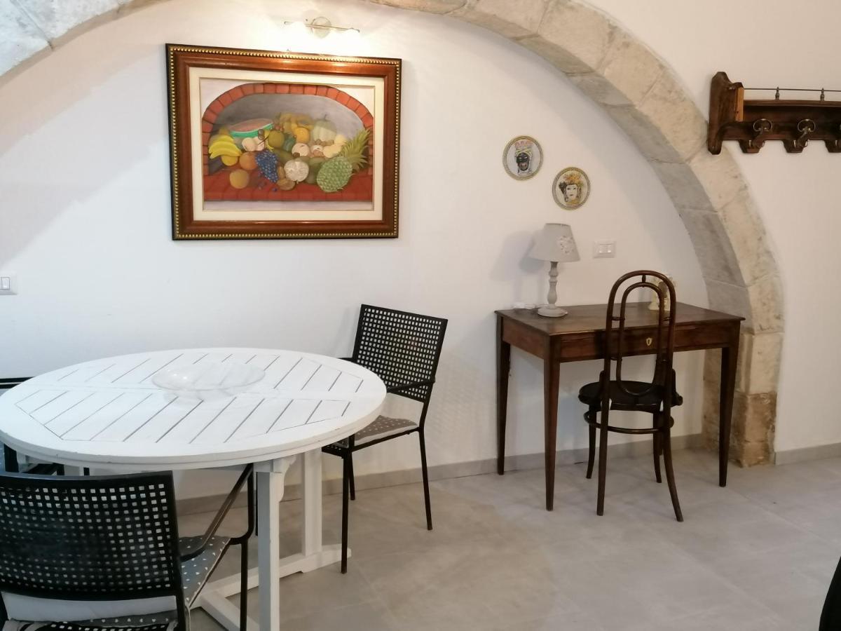 Il Cortiletto Di Via Minniti Syracuse Exterior foto